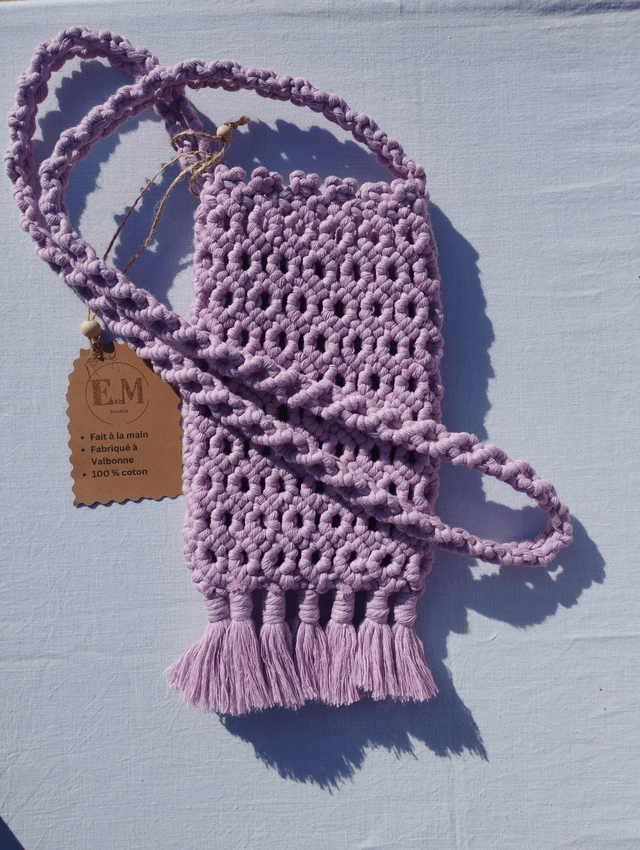 Pochette pour téléphone faite à la main