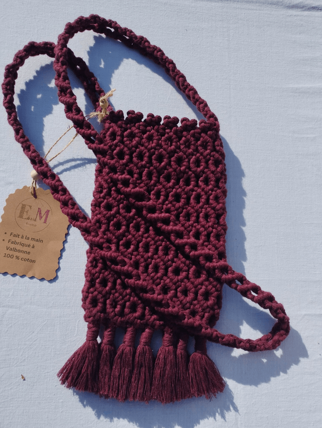 Pochette pour téléphone faite à la main