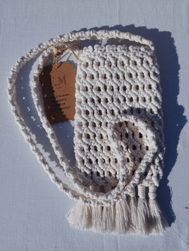 Pochette pour téléphone faite à la main